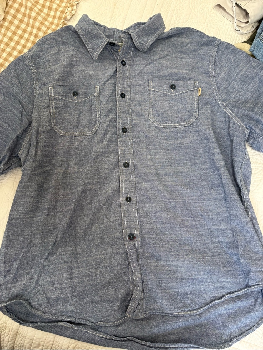Woolrich Men's Heathered Blue Button-Down Shirt with Chest Pockets